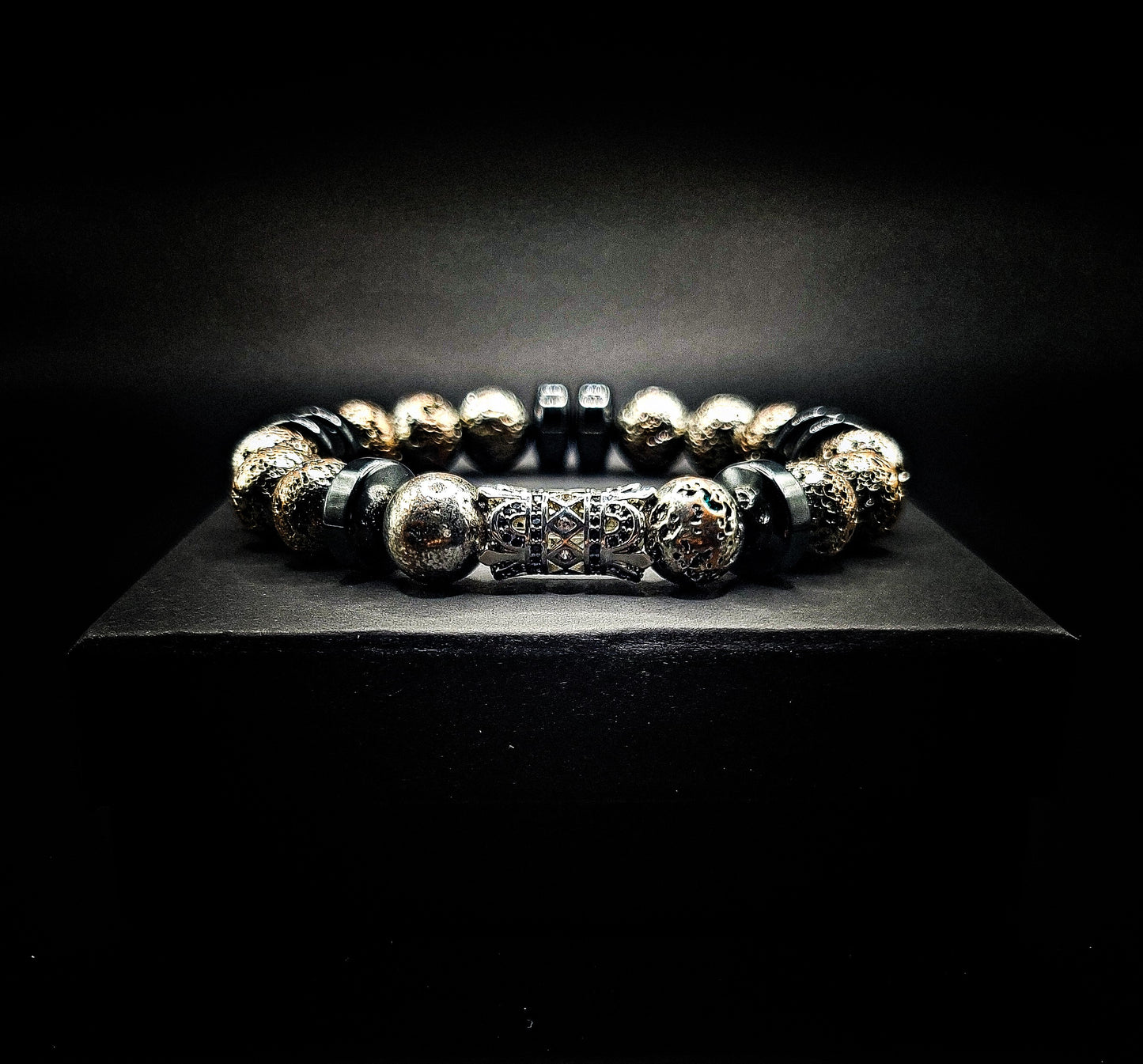 Men's Earth Grounding 10mm Volcanic Rock Healing Bracelet