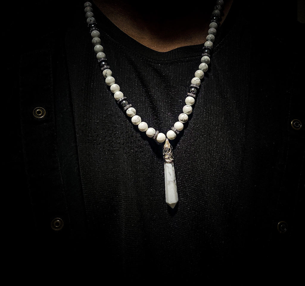 White turquoise Clasps Necklace (Hematite)