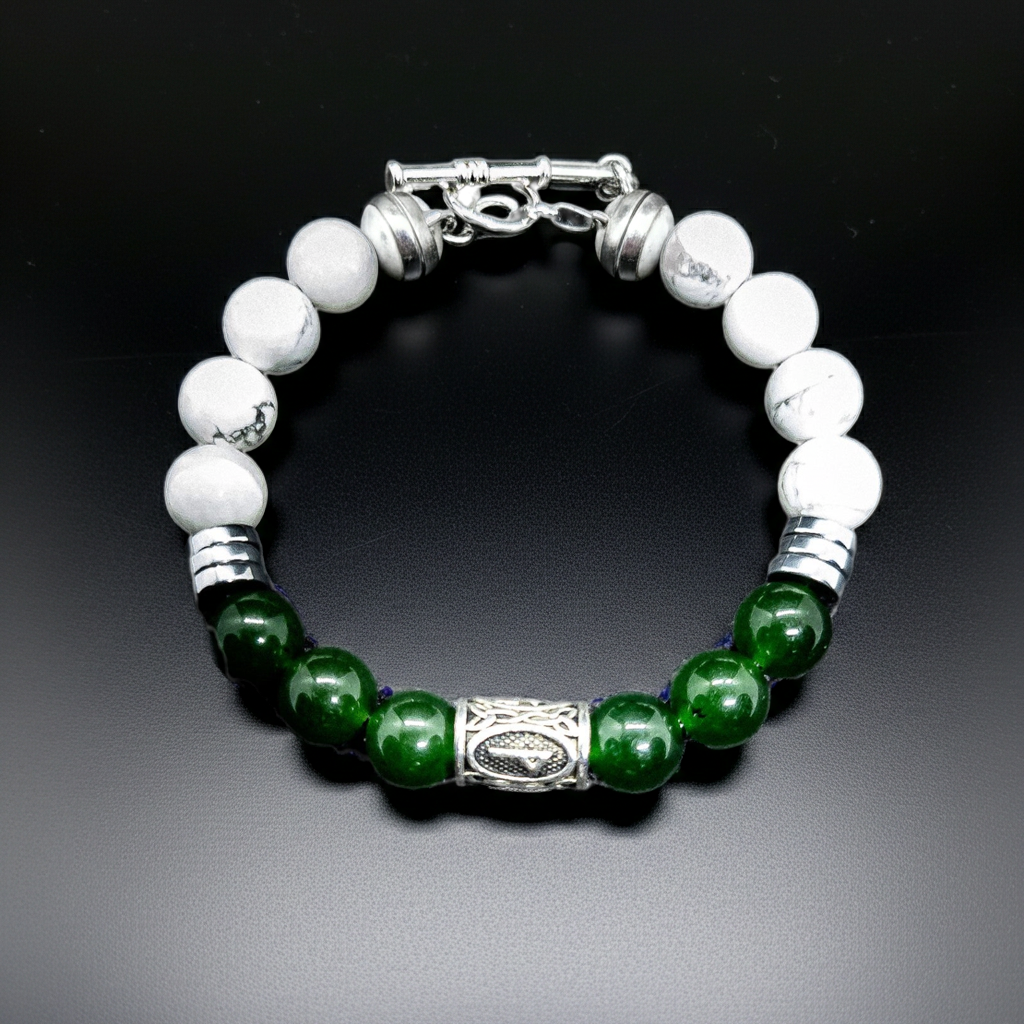 Green Chalcedony Toggle Clasp Breacelet