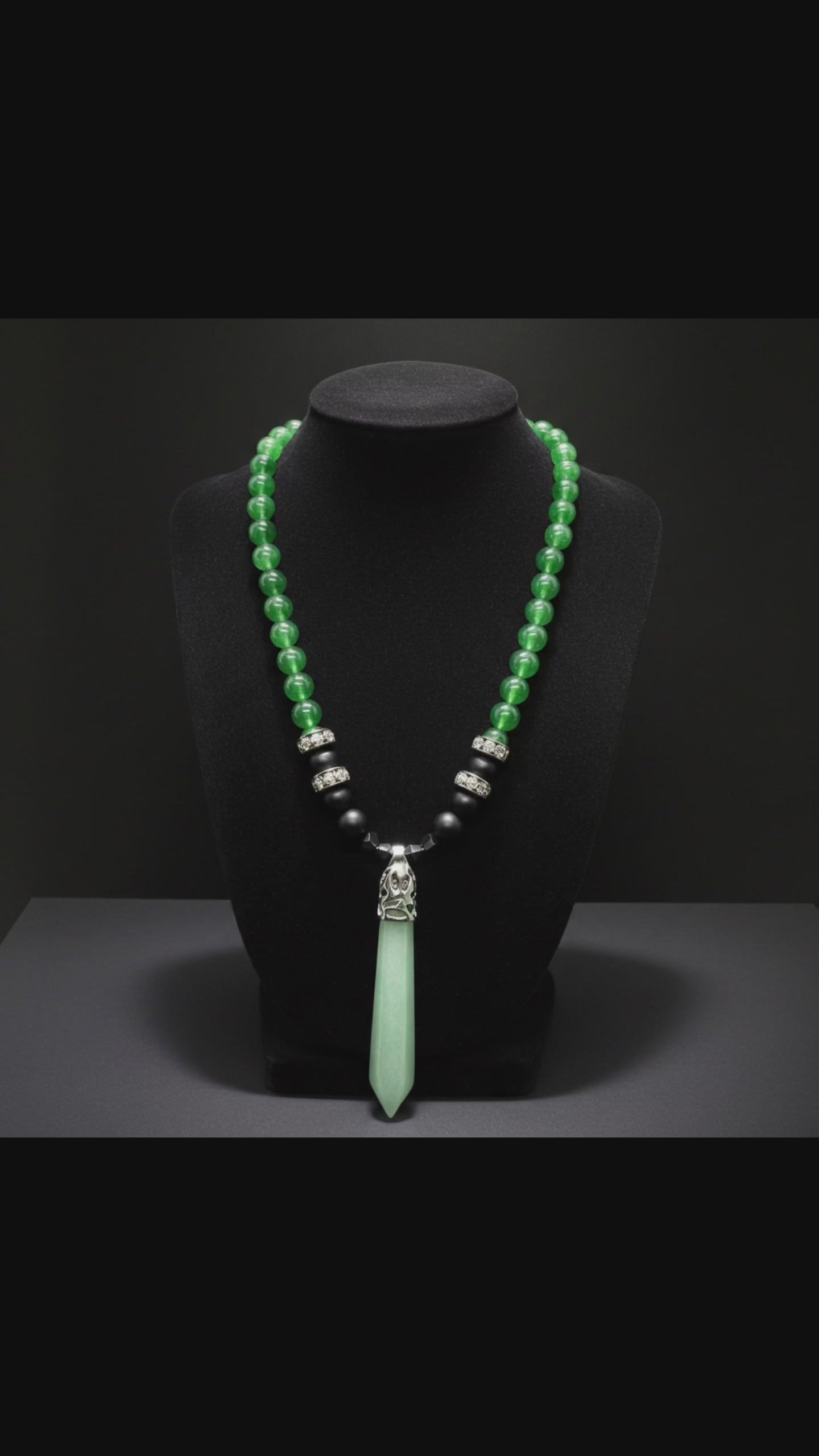 Aventurine Clasps Necklace
