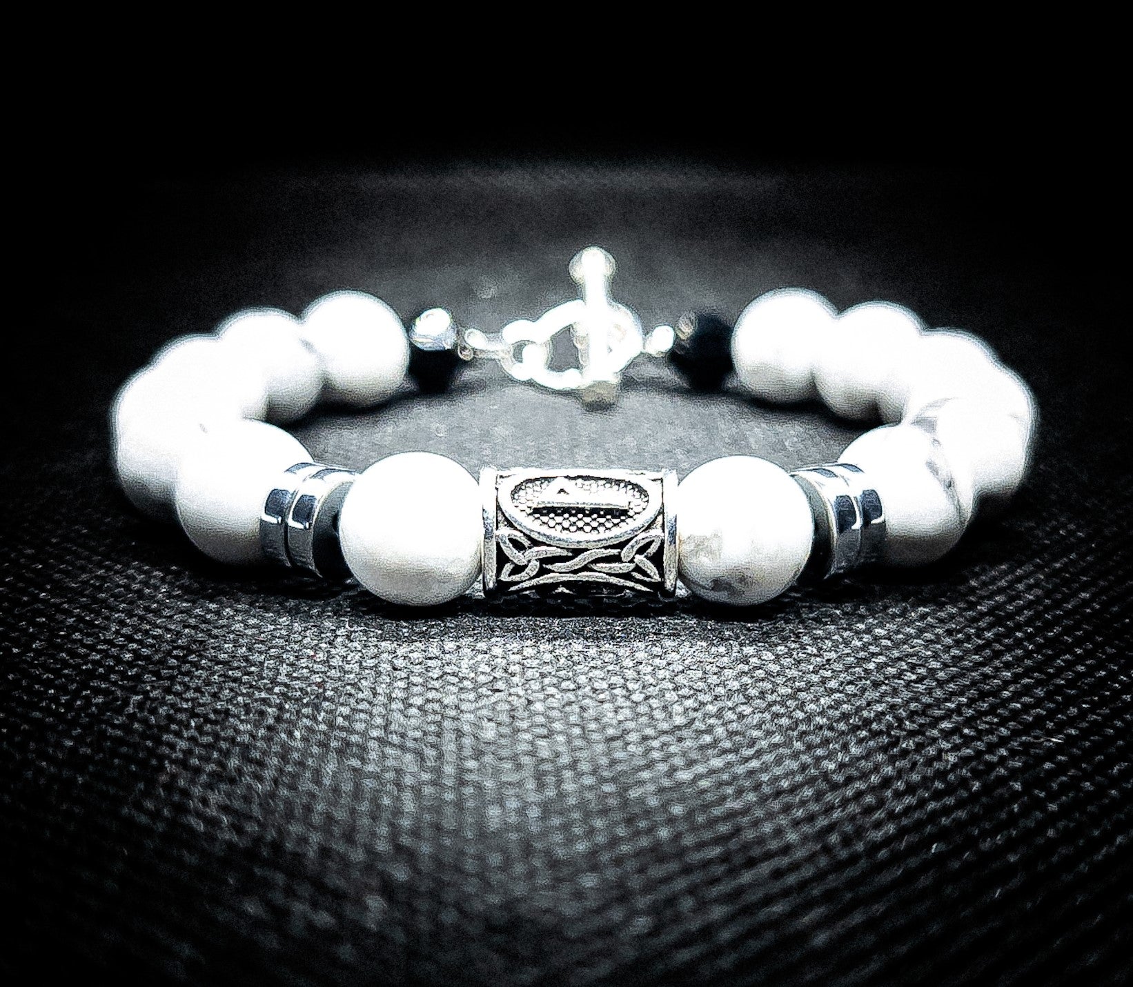 White Howlite Toggle Clasps Bracelet