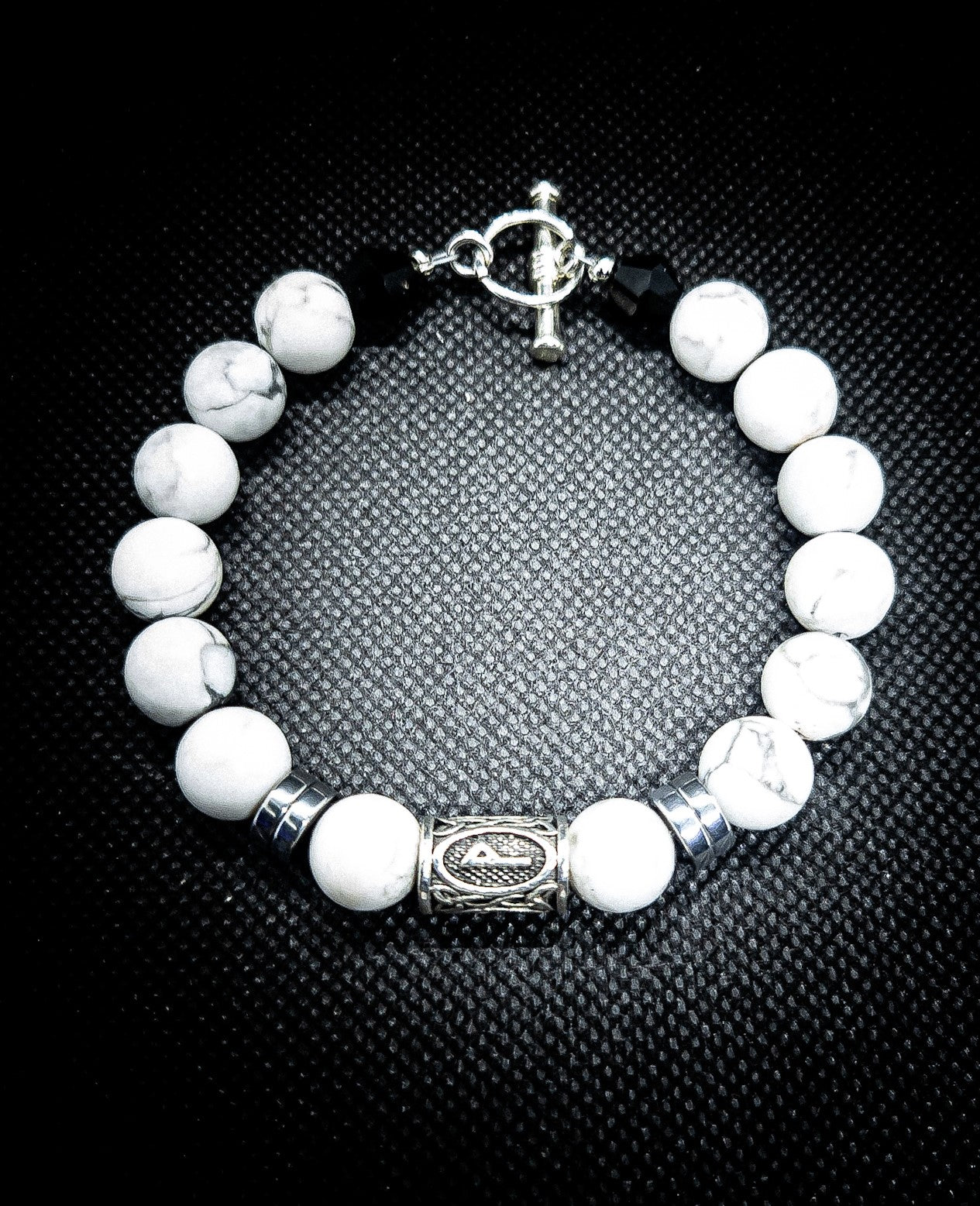White Howlite Toggle Clasps Bracelet